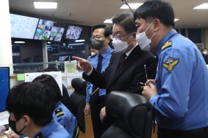 이재명 부산 해상교통관제센터 방문