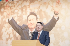 전직 여야 국회의장, 의원 '윤석열 지지선언'