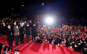 윤석열, 서울시청 광장 피날레 유세