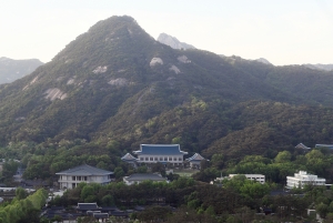 문재인 대통령 마지막 퇴근 앞둔 청와대