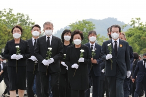 고 노무현 전 대통령 서거 13주기 추도식 및 참배