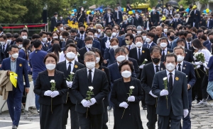 고 노무현 전 대통령 서거 13주기 추도식 및 참배