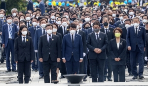 고 노무현 전 대통령 서거 13주기 추도식 및 참배