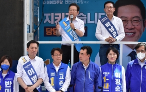 모래내시장 찾은 이재명 후보