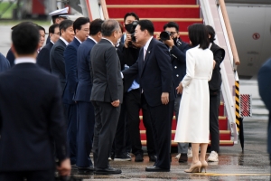 윤석열 대통령 나토 정상회의 참석 출국