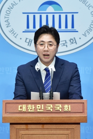 이동학-이탄희, 정치개혁 교체 행동선언 긴급기자회견