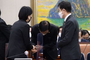 정무위원회 전체회의