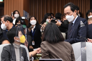 이태원 국조특위, 시작도 전에 파행