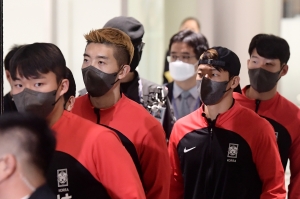 한국 축구대표팀, 카타르 월드컵 마치고 귀국