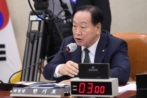 국방위 전체회의