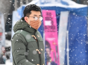 출근길 눈 스케치