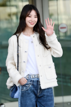 모델 아이린 출국