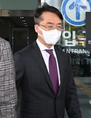 박현종 bhc 회장 법원 출석