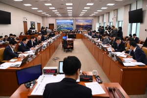 국토위 전체회의
