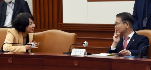 비상경제장관회의 주재하는 추경호 부총리