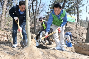 4년 만에 재개된 식목일 식재 행사