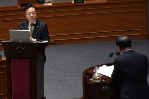 본회의 대정부질문