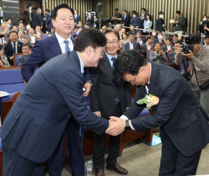 박광온 더불어민주당 원내대표 당선