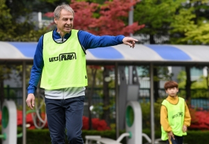 학교체육 활성화 및 늘봄학교 지원을 위한 교육부-대한축구협회 업무협약식