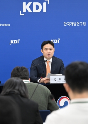 KDI  청년층의 부채상환 부담 증가와 시사점 브리핑