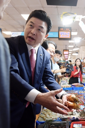 국민의힘 노량진수산시장 방문