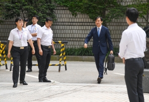 조국 전 법무부 장관 법원 출석