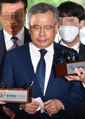 박영수 전 특별검사 법원 출석