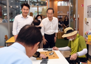 도봉구청 무더위쉼터 방문한 한덕수 총리