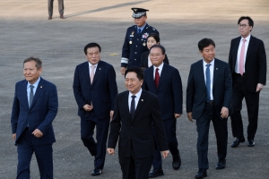 윤석열 대통령 한미일 정상회의 출국