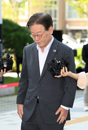 이재명 대표 검찰 출석
