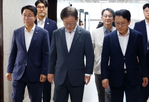 수원지검 향하는 이재명