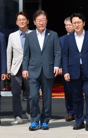 수원지검 향하는 이재명