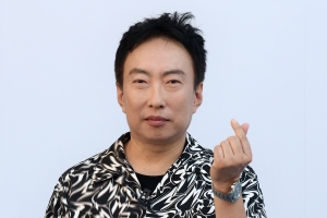 서울패션위크 세컨드아르무아 포토월