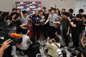 클린스만 감독 입국