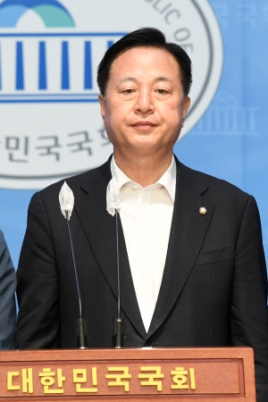 이재명 당대표 단식 중단 호소 및 경남 16개 지역위원장 전원 동조단식 선언 기자회견