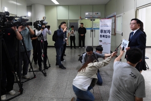 김태우-진교훈 강서구청장 후보자 등록