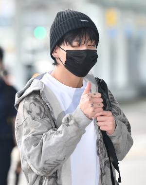 그룹 방탄소년단 정국 인천국제공항 출국