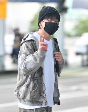 그룹 방탄소년단 정국 인천국제공항 출국
