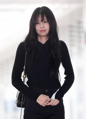 블랙핑크 제니 출국