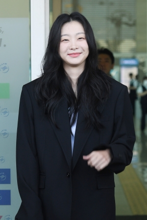 배우 김다미 출국