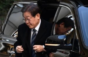 이재명 더불어민주당 대표 법원 출석