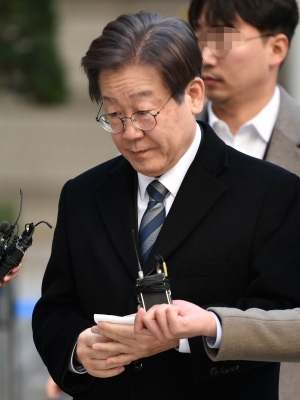 이재명 더불어민주당 대표 법원 출석