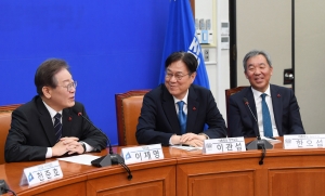 이재명 대표, 대통령실 정책실장-정무수석 접견