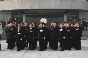 김진표 국회의장 현충원 참배