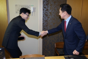 한동훈, 국민의힘 중진 의원 오찬 간담회