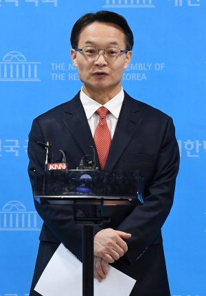 김해을 출마 선언하는 조해진 국민의힘 의원