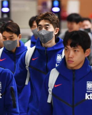 태국전 마치고 귀국하는 대한민국 축구 국가 대표팀