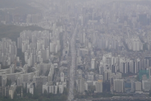 미세먼지 가득한 서울 하늘